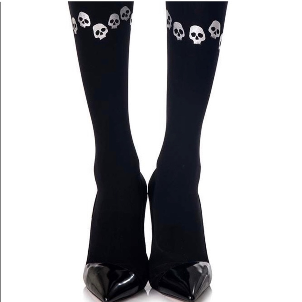 Zohara Art On Tights Brand New In‎ Package One Size Black With Skulls